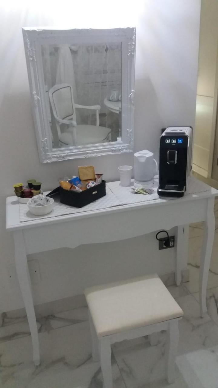 Barberini Dream Hotel Рим Екстериор снимка